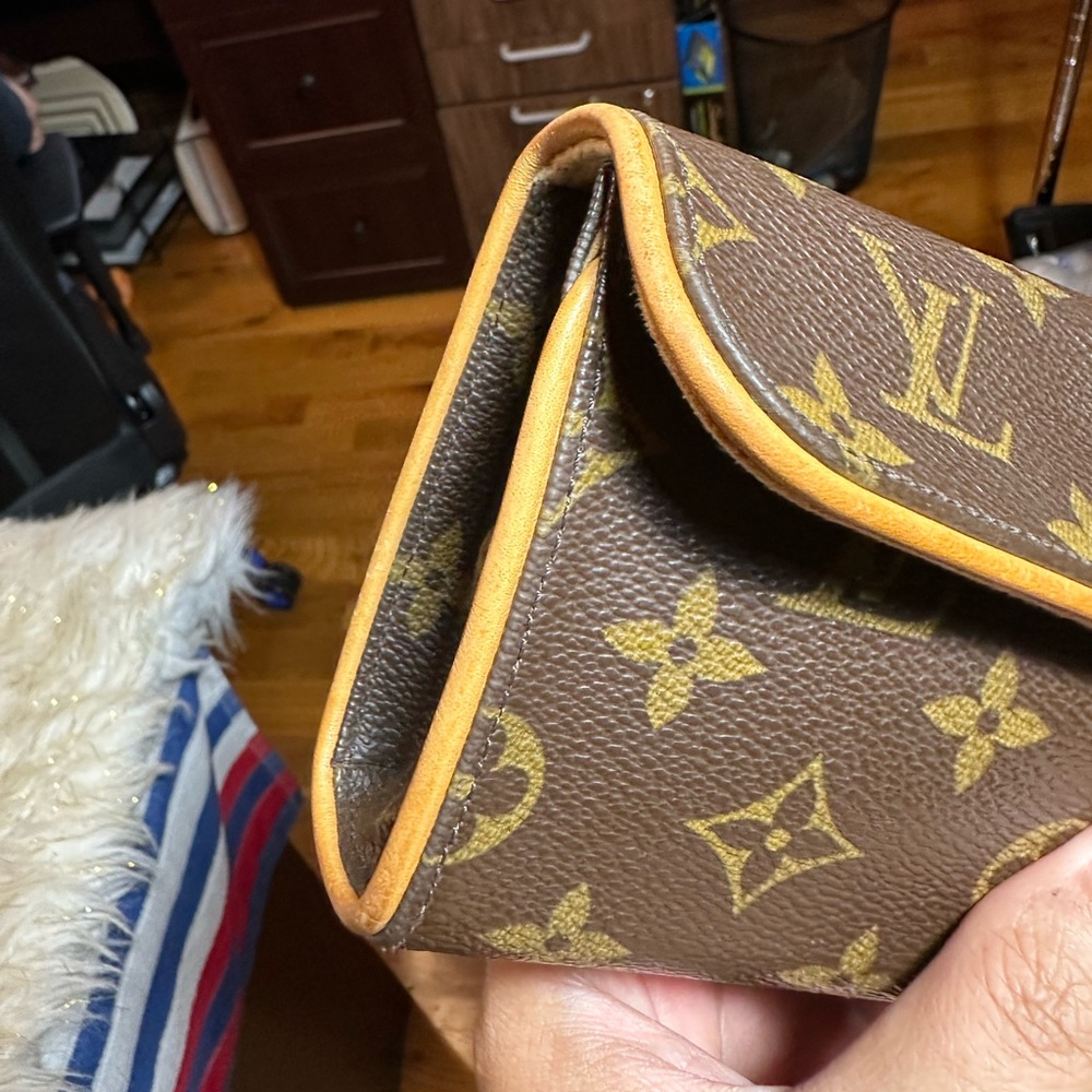 Louis Vuitton Pochette Florentine Monogram Canvas Belt Bag - Picture 5 of 15